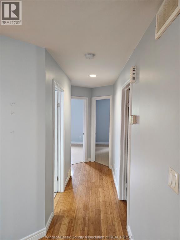 4238 Showdown, Windsor, Ontario N9G 3B1 - Photo 7 - 26021208