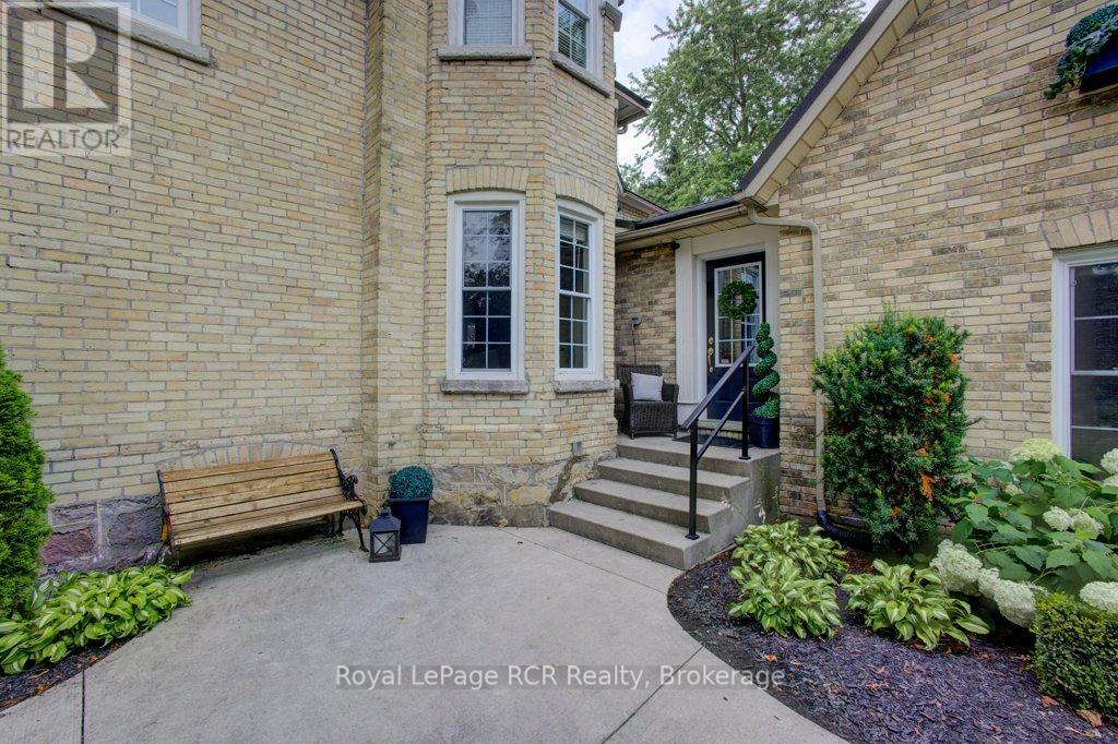 116 Walton Street, Wellington North (Arthur), Ontario  N0G 1A0 - Photo 3 - X13729116