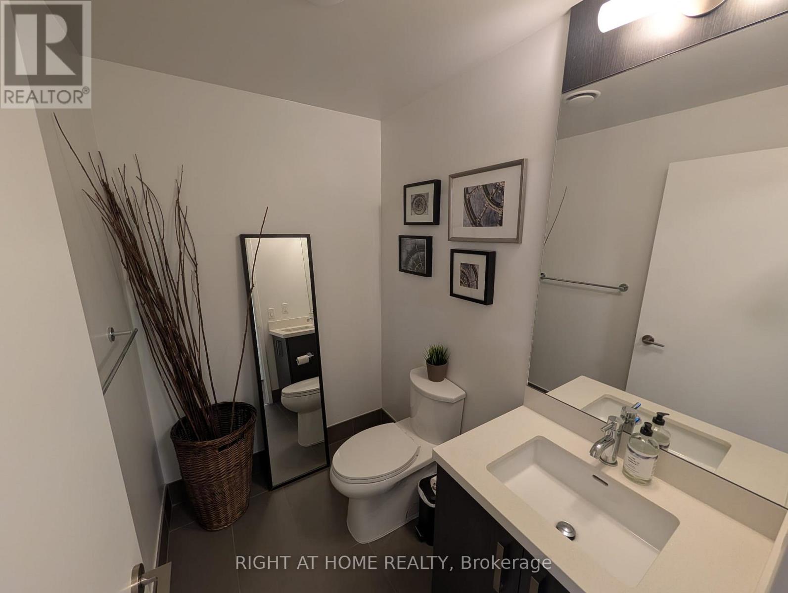 S115 - 455 Front Street E, Toronto, Ontario  M5A 0G2 - Photo 10 - C13729102