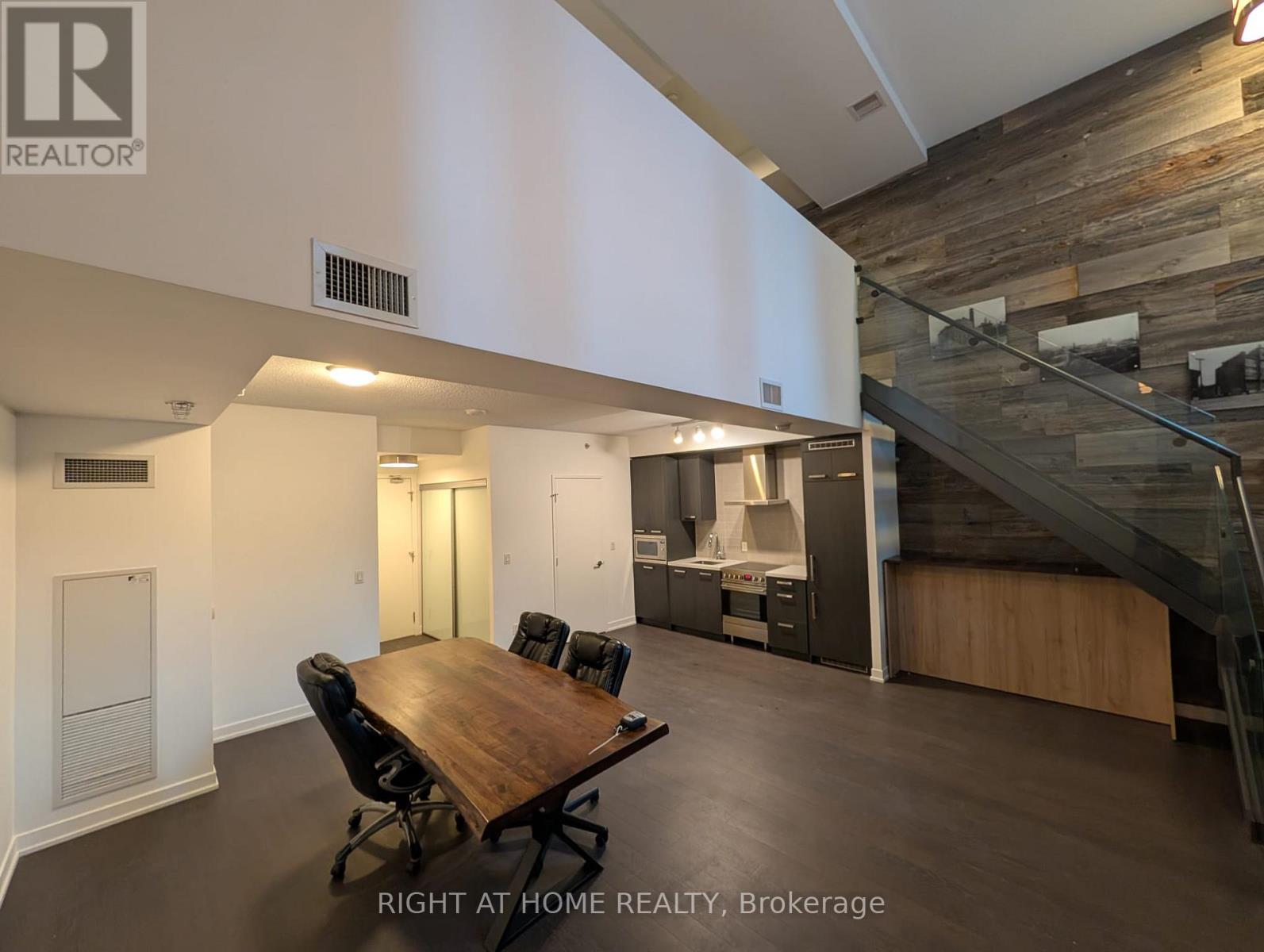 S115 - 455 Front Street E, Toronto, Ontario  M5A 0G2 - Photo 2 - C13729102