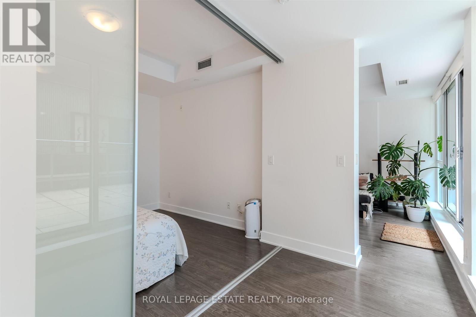 203 - 508 Wellington Street W, Toronto, Ontario  M5V 1E3 - Photo 14 - C13729156
