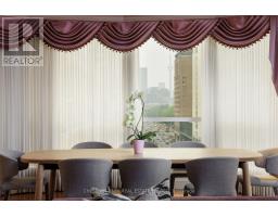 612 - 77 AVENUE ROAD, Toronto, Ontario