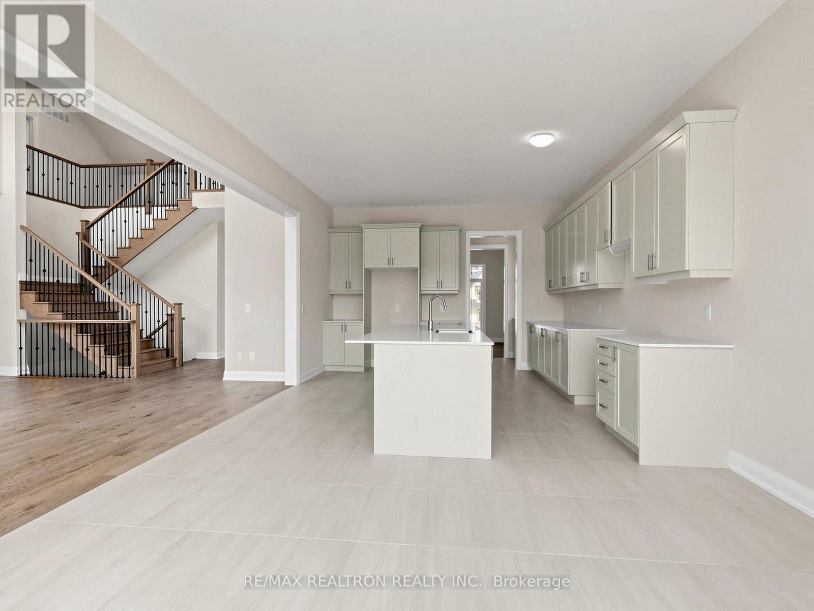76 Eagles Rest Estates Drive, Oro-Medonte, Ontario  L0L 2L0 - Photo 18 - S13729118