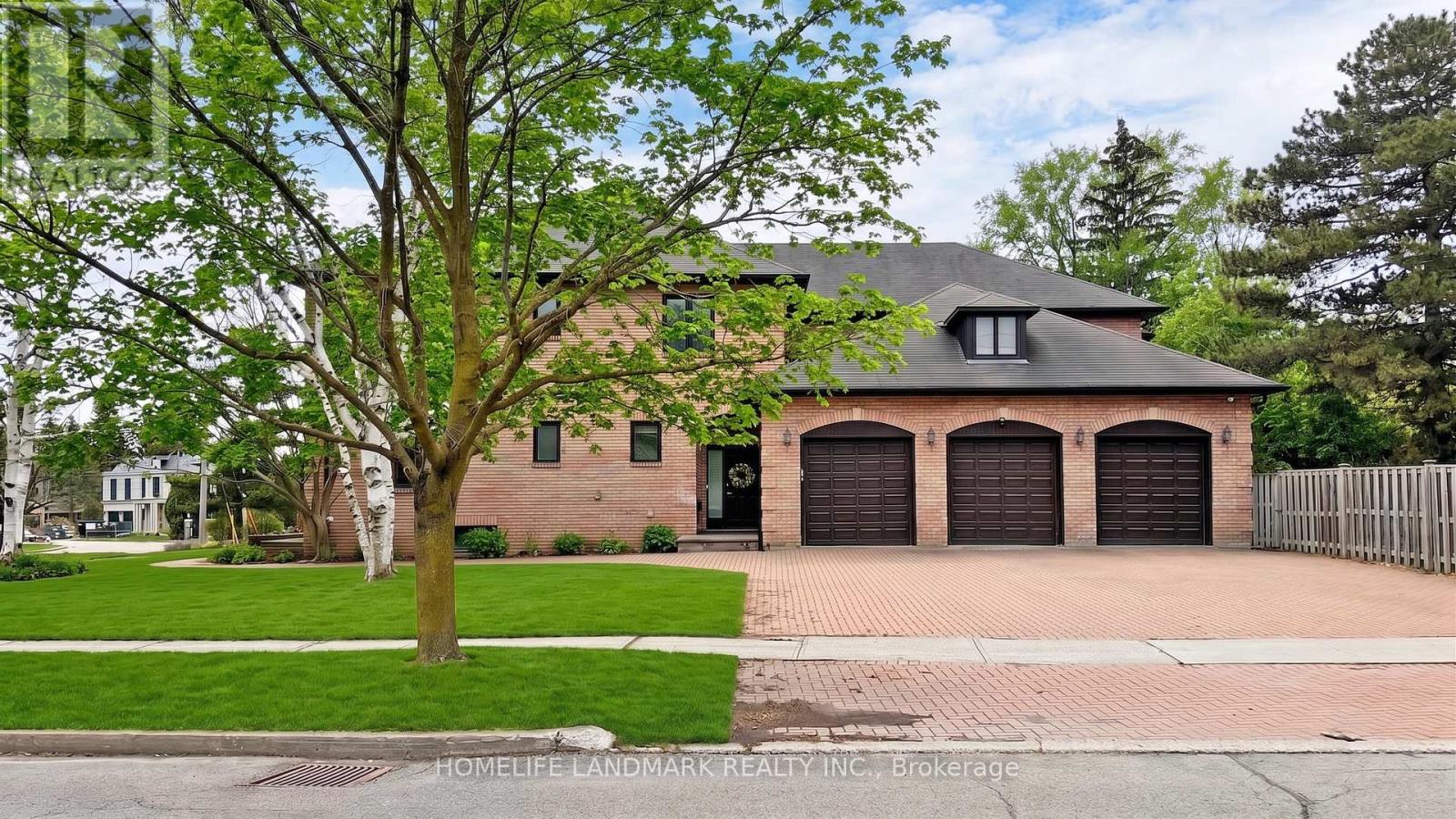 20 Blaine Drive, Toronto, Ontario  M3B 2G4 - Photo 3 - C13678874