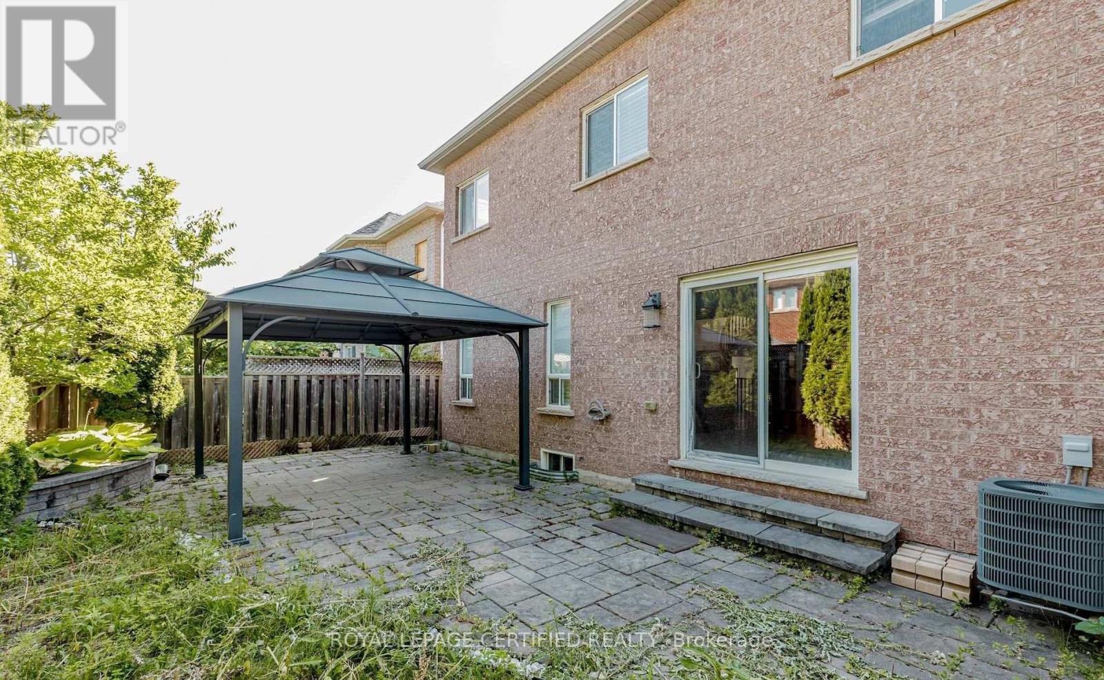 2452 Pathfinder Drive, Burlington, Ontario  L7L 6X9 - Photo 49 - W13729008