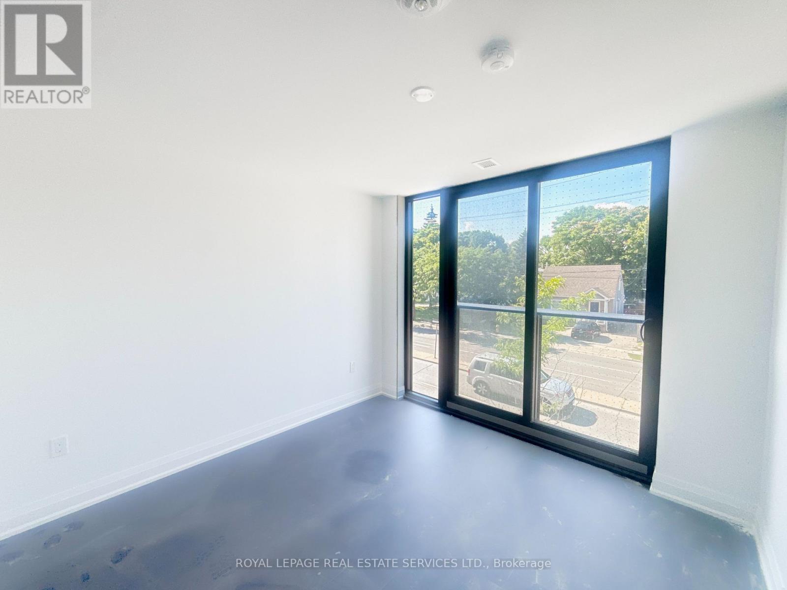 105 Upper - 799 The Queensway, Toronto, Ontario  M8Z 0H3 - Photo 11 - W13729046