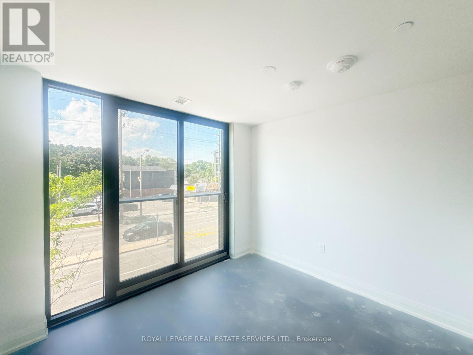 105 Upper - 799 The Queensway, Toronto, Ontario  M8Z 0H3 - Photo 8 - W13729046