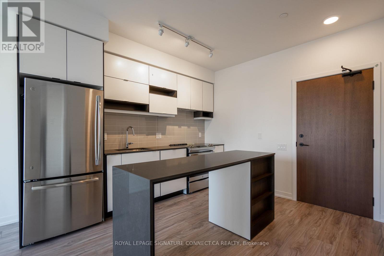 409 - 4065 Confederation Parkway, Mississauga, Ontario  L5B 0L4 - Photo 2 - W13729058