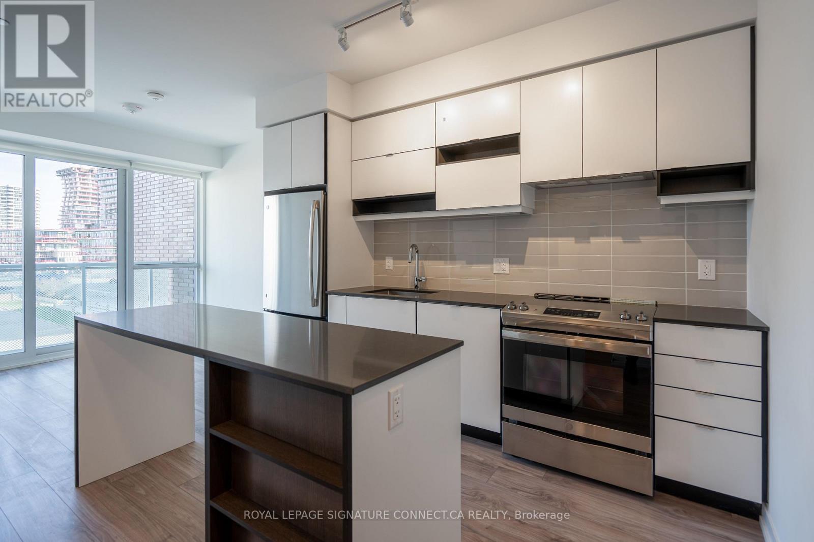 409 - 4065 Confederation Parkway, Mississauga, Ontario  L5B 0L4 - Photo 3 - W13729058
