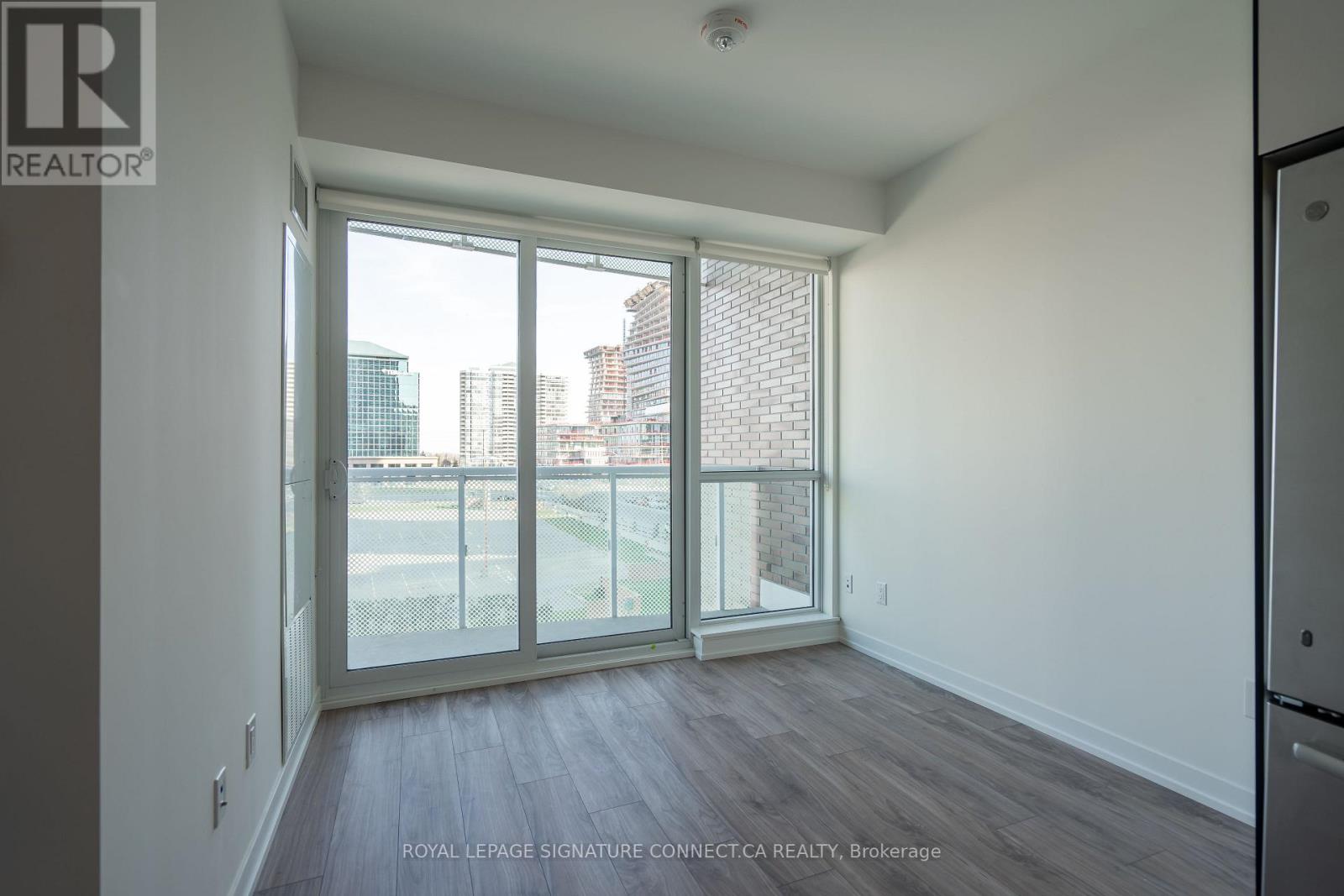 409 - 4065 Confederation Parkway, Mississauga, Ontario  L5B 0L4 - Photo 7 - W13729058