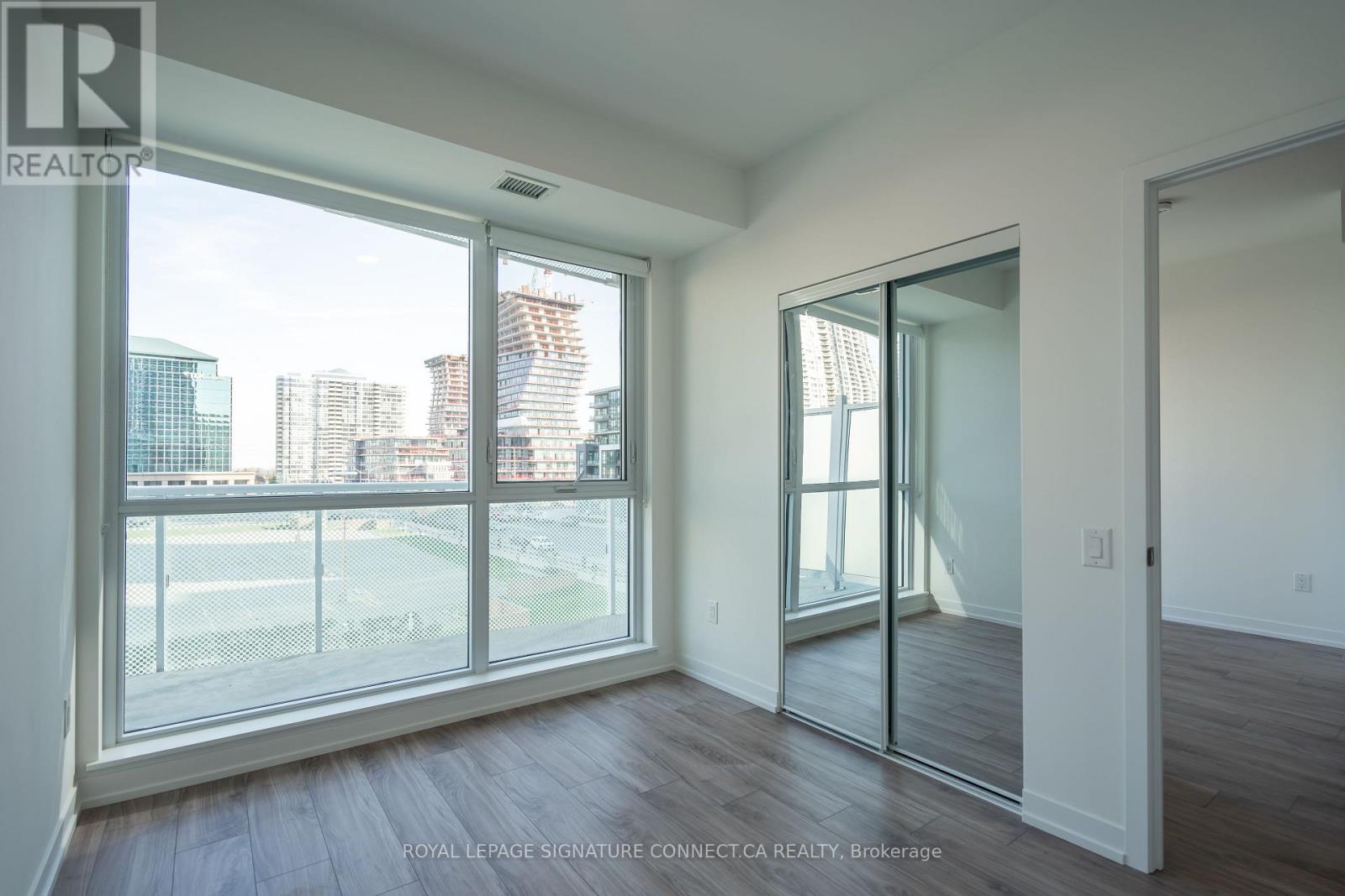 409 - 4065 Confederation Parkway, Mississauga, Ontario  L5B 0L4 - Photo 8 - W13729058
