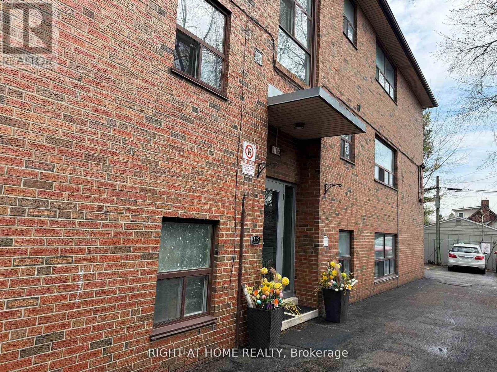 3 - 115 Eighth Street, Toronto, Ontario  M8V 3C5 - Photo 2 - W13729096