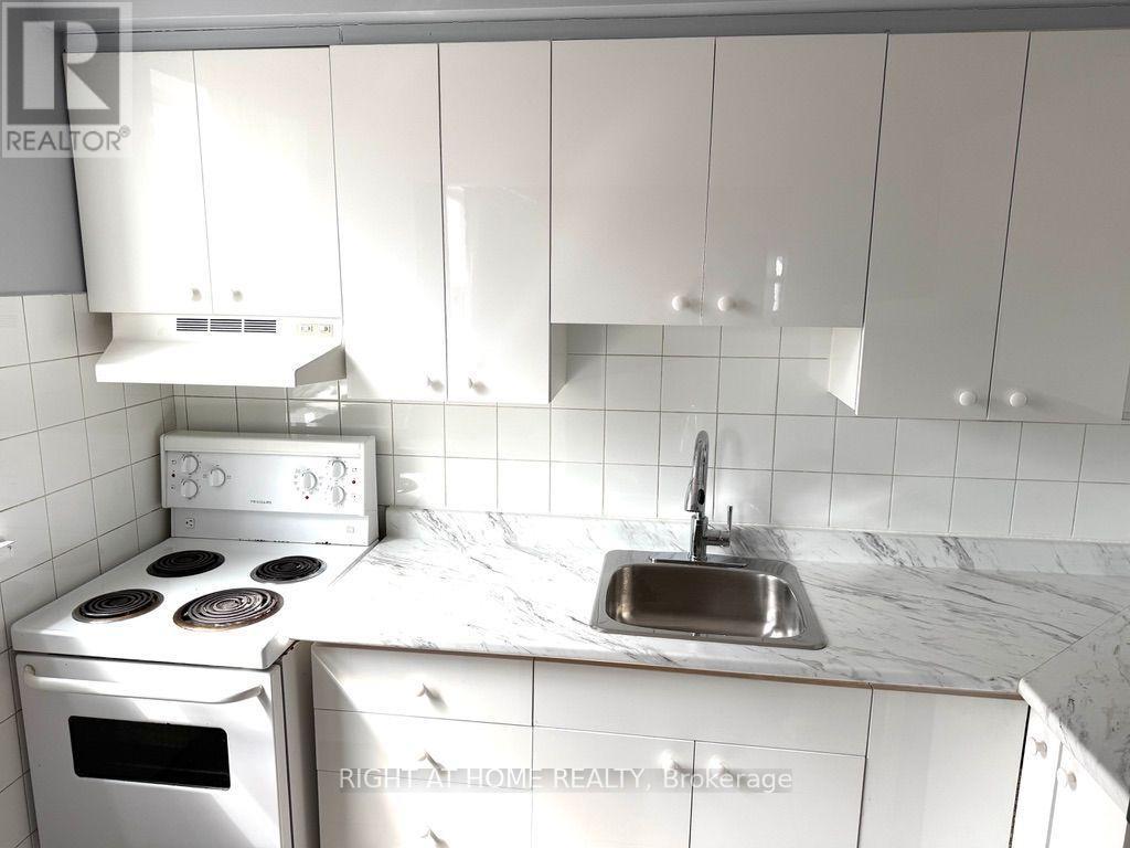 3 - 115 Eighth Street, Toronto, Ontario  M8V 3C5 - Photo 7 - W13729096