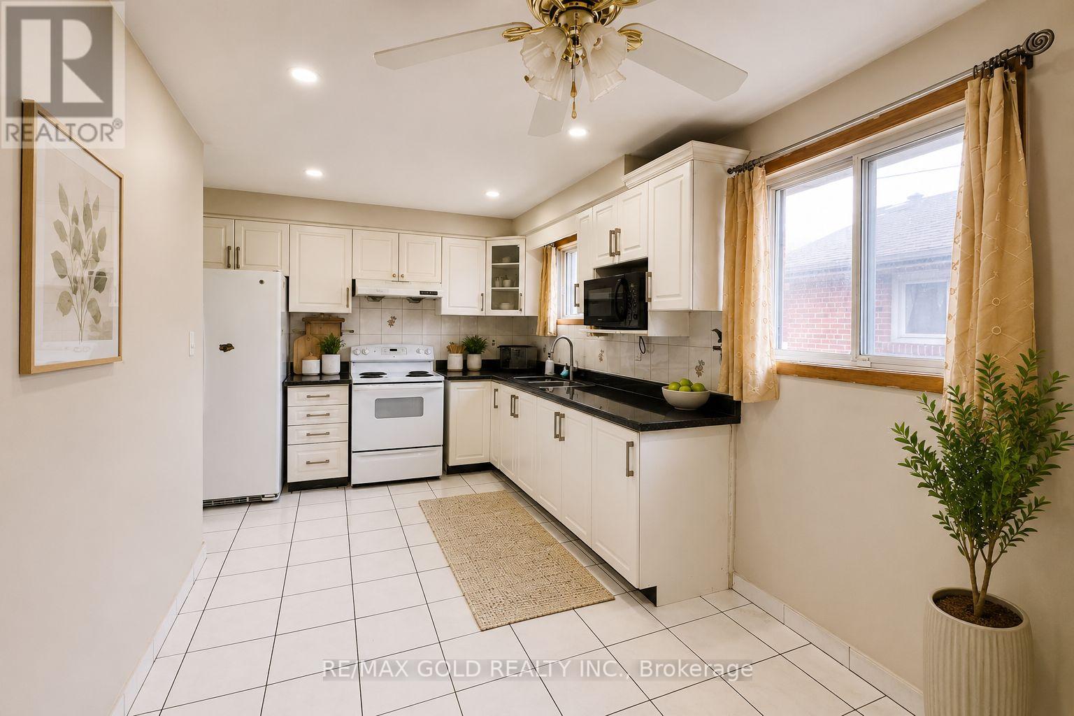 7383 Manion Road, Mississauga, Ontario  L4T 2K8 - Photo 18 - W13729152