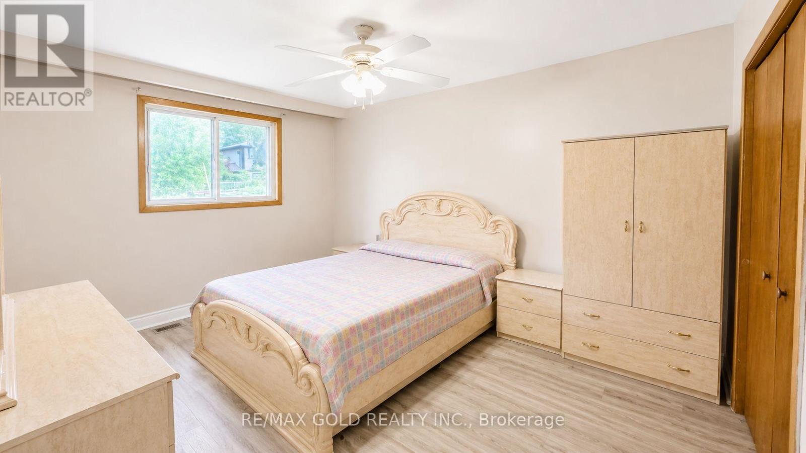 7383 Manion Road, Mississauga, Ontario  L4T 2K8 - Photo 9 - W13729152