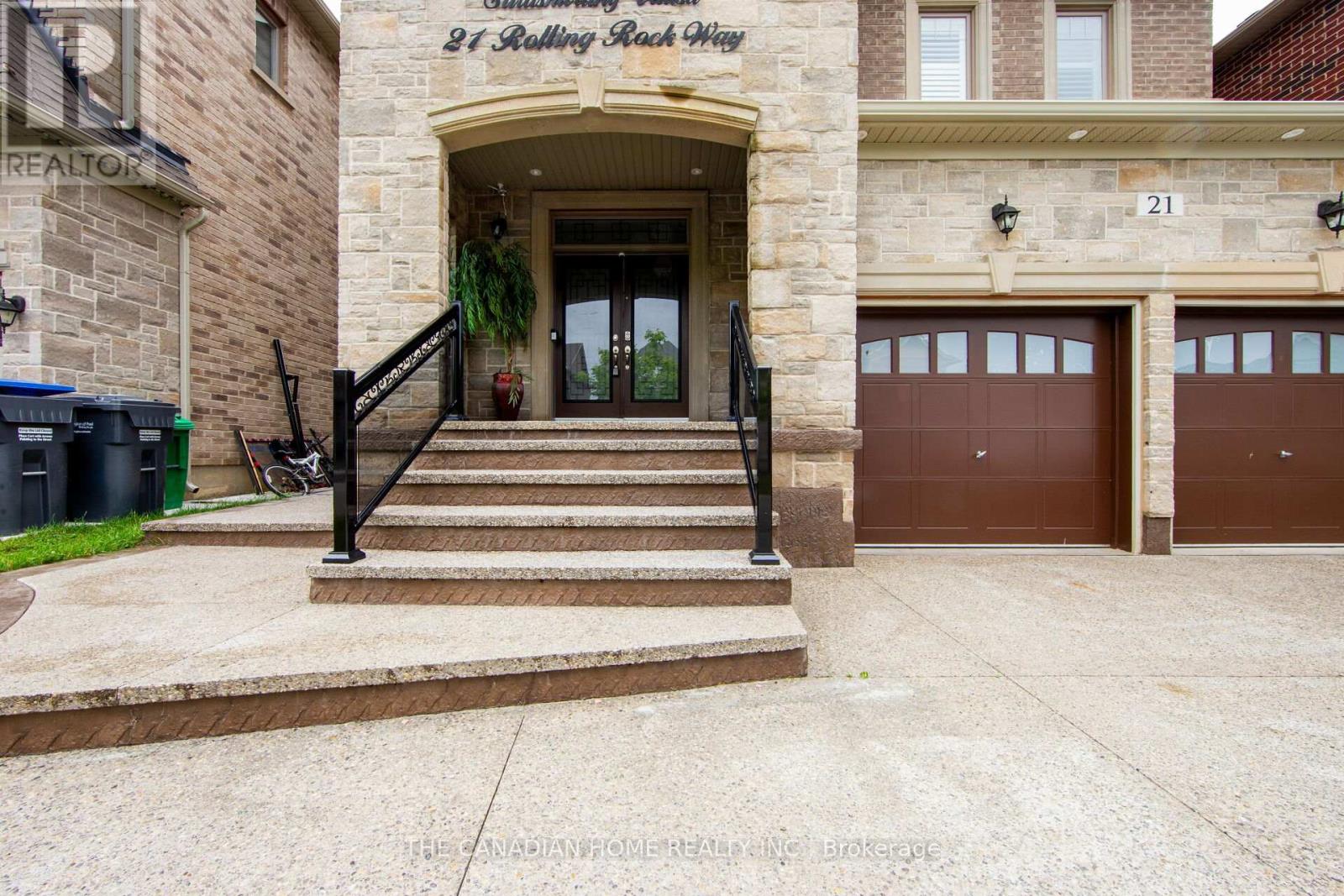 21 Rolling Rock Way, Brampton, Ontario  L6Y 6H3 - Photo 2 - W13729154