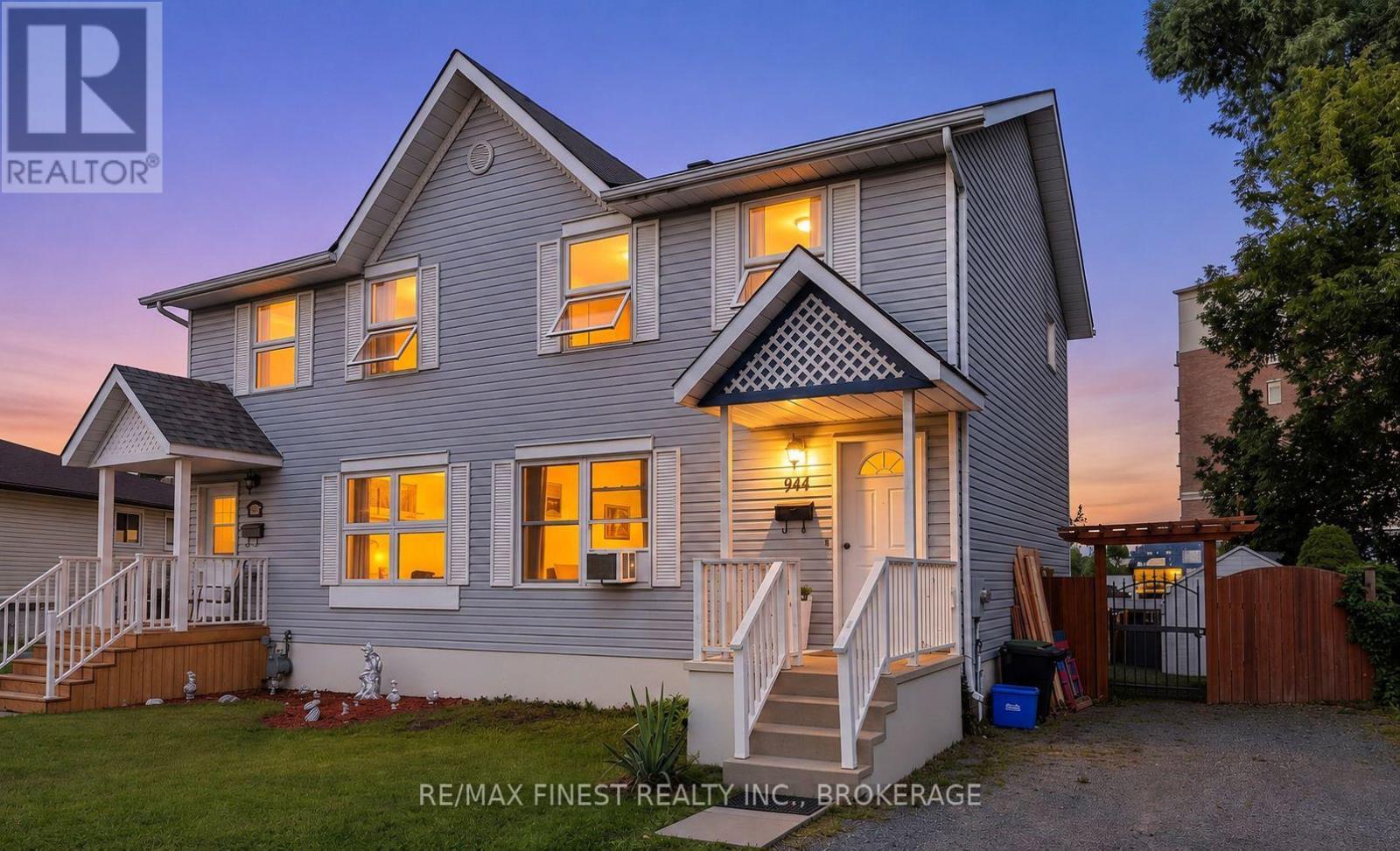 944 UXBRIDGE CRESCENT, Kingston, Ontario