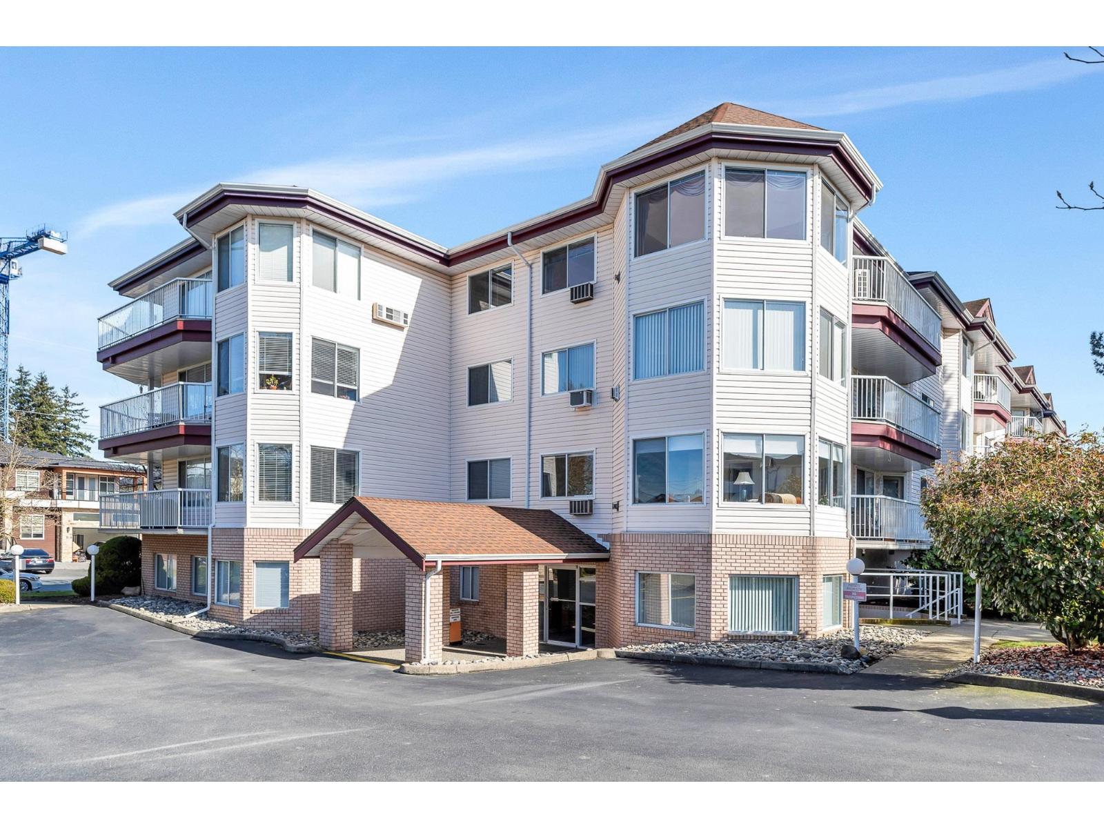 101 2450 Church Street, Abbotsford, British Columbia  V2T 3J7 - Photo 2 - R3159998