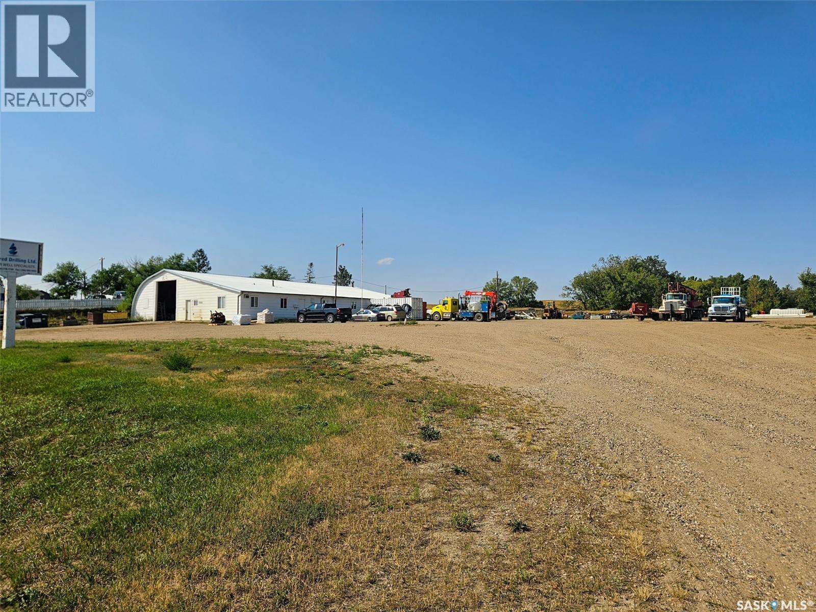 2315 North Service Road W, Swift Current, Saskatchewan  S9H 5L2 - Photo 11 - SK047104