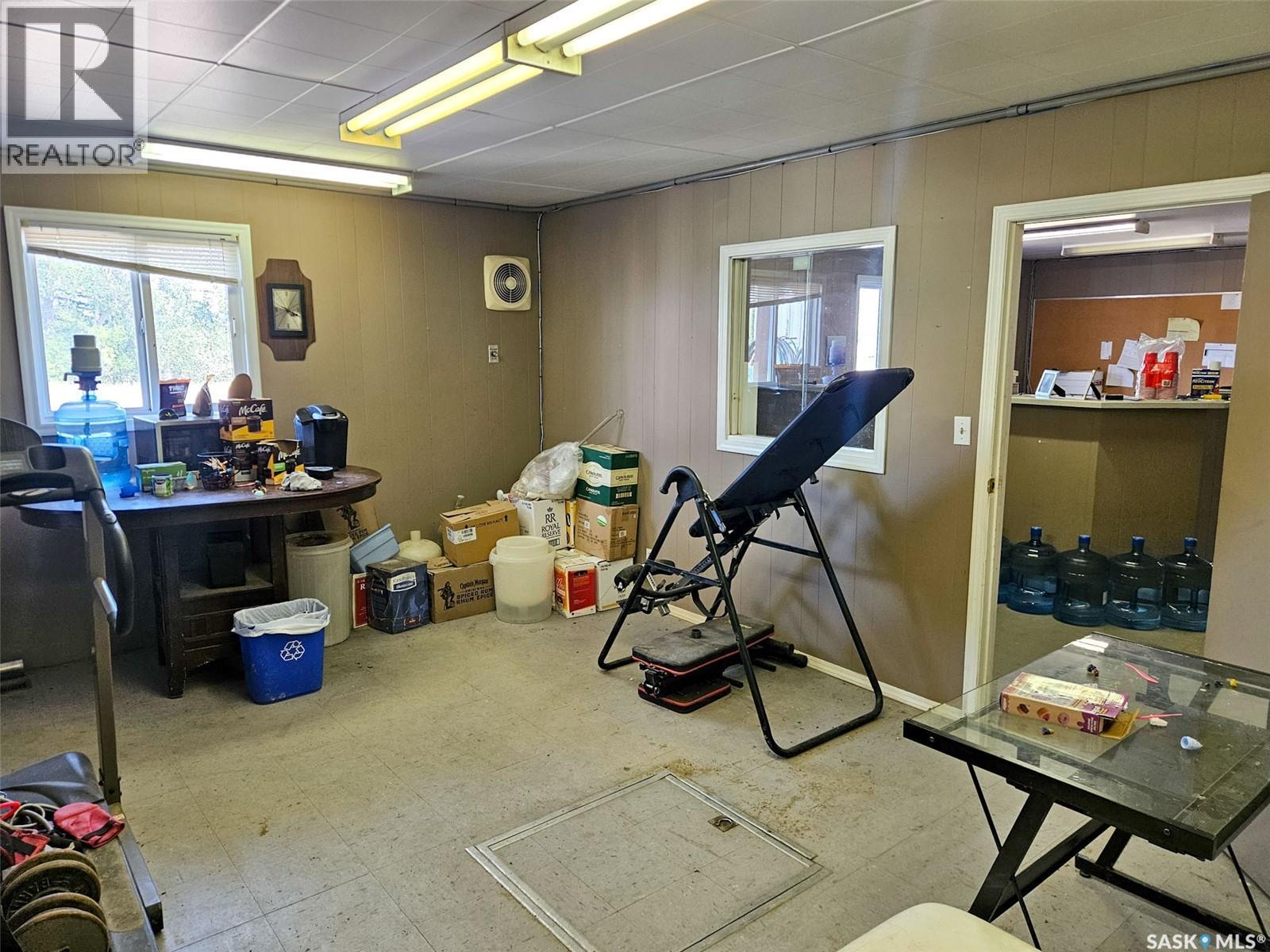 2315 North Service Road W, Swift Current, Saskatchewan  S9H 5L2 - Photo 6 - SK047104