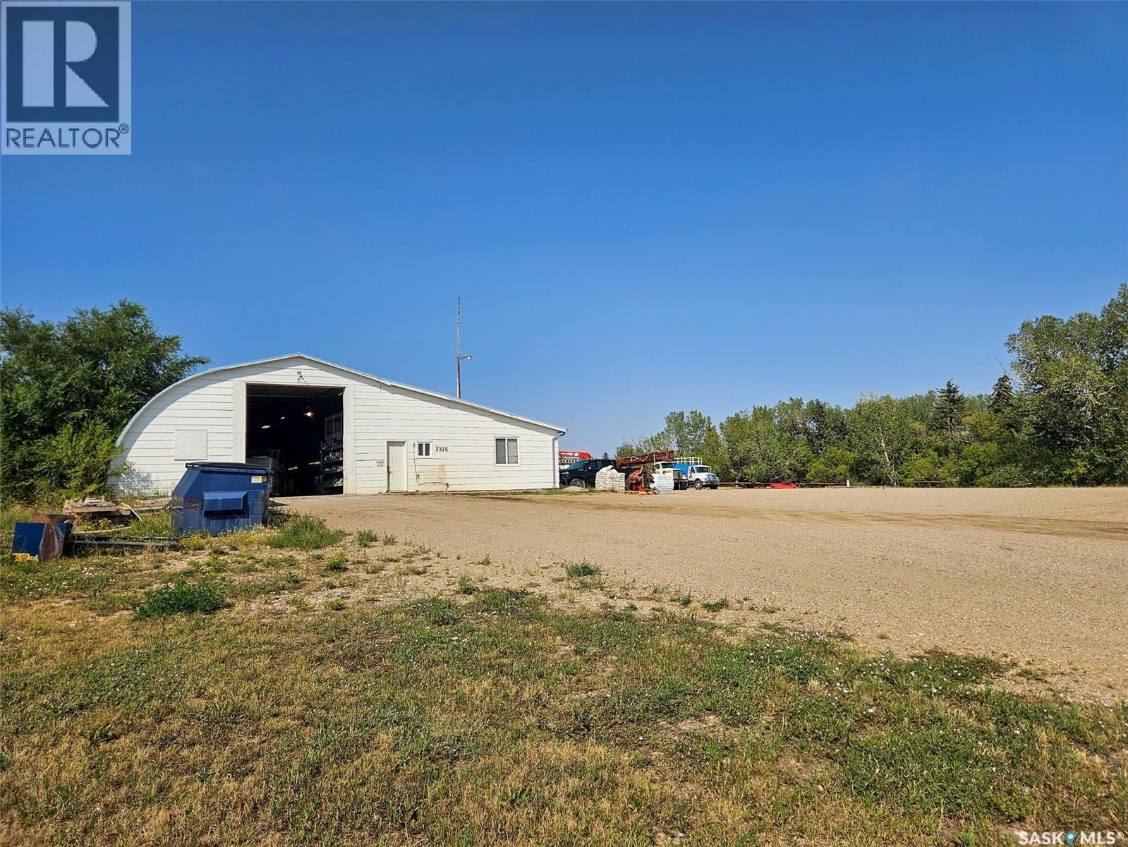 2315 North Service Road W, Swift Current, Saskatchewan  S9H 5L2 - Photo 9 - SK047104