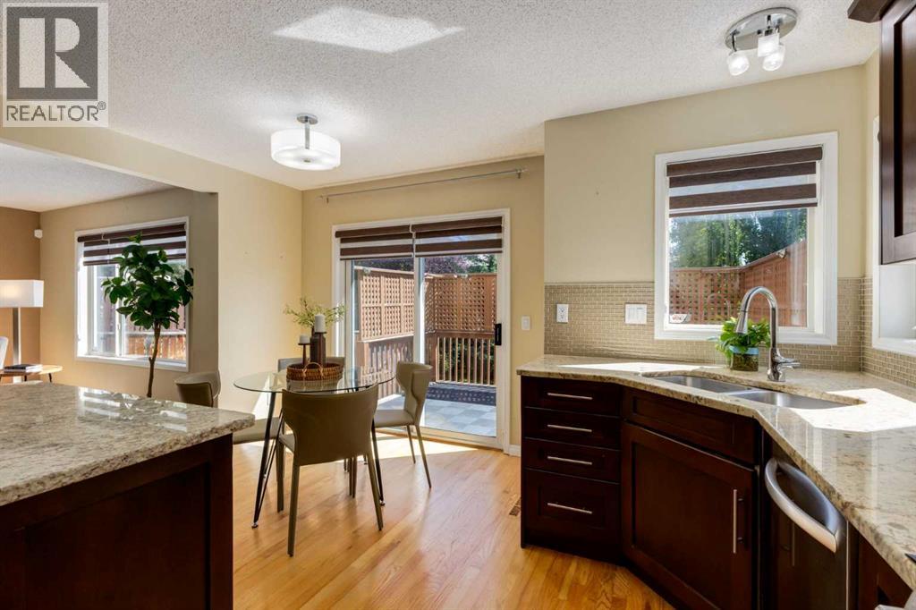 38 Spring Crescent Sw, Calgary, Alberta  T3H 3V2 - Photo 13 - A2341197