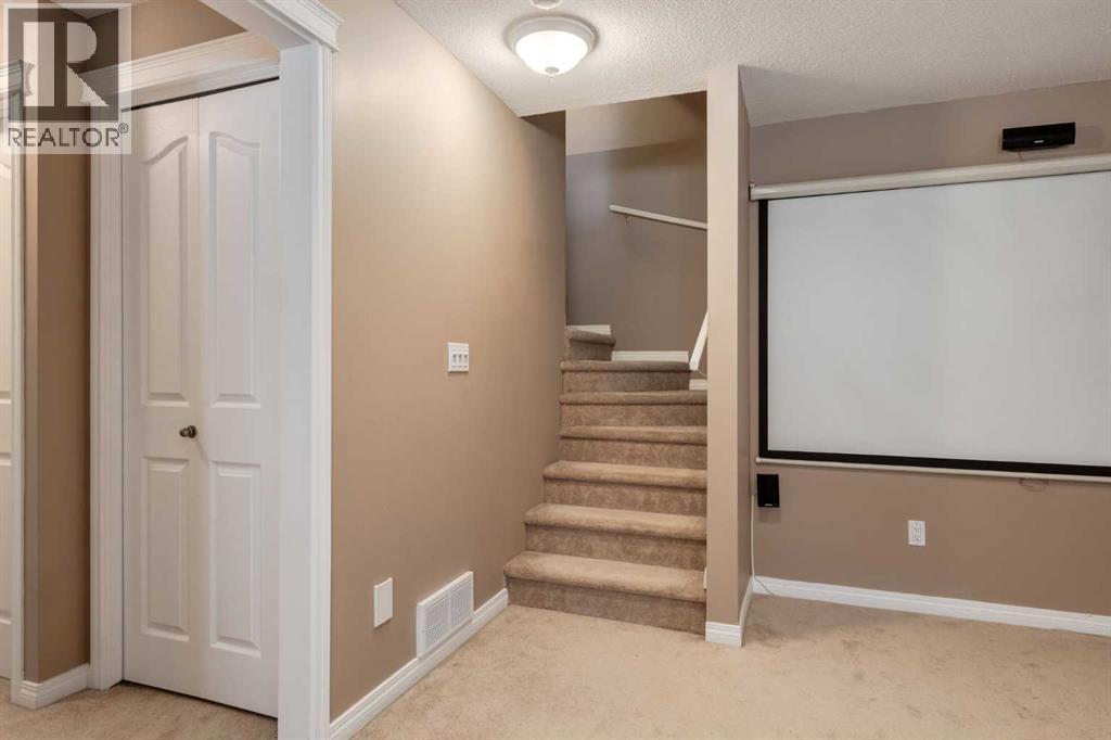38 Spring Crescent Sw, Calgary, Alberta  T3H 3V2 - Photo 32 - A2341197