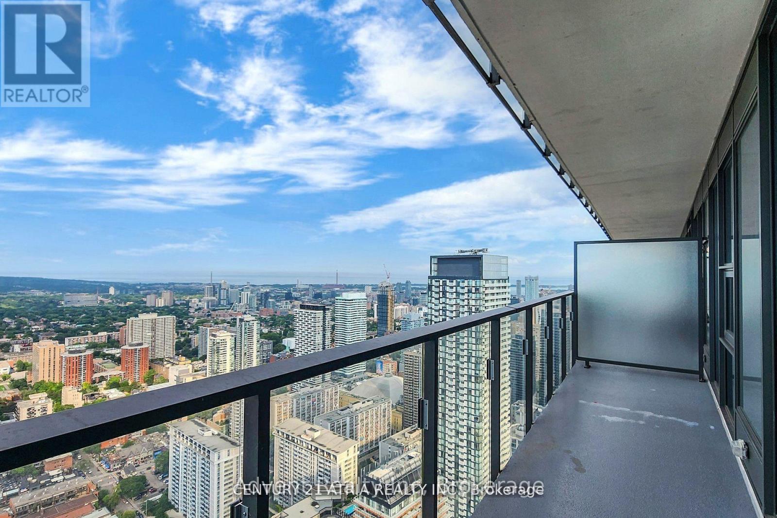 5213 - 11 Wellesley Street W, Toronto, Ontario  M4Y 1E8 - Photo 24 - C13728984