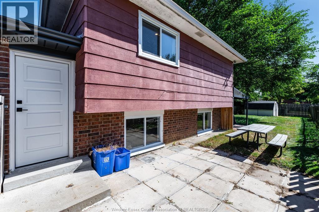 24 Donald, Leamington, Ontario  N8H 4J3 - Photo 24 - 26021216