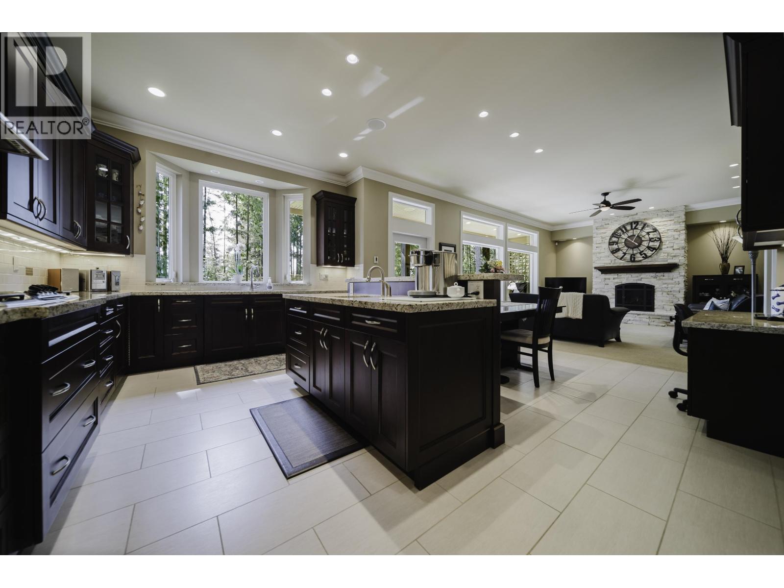 1056 Ravenswood Drive, Anmore, British Columbia  V3H 5M6 - Photo 12 - R3160079