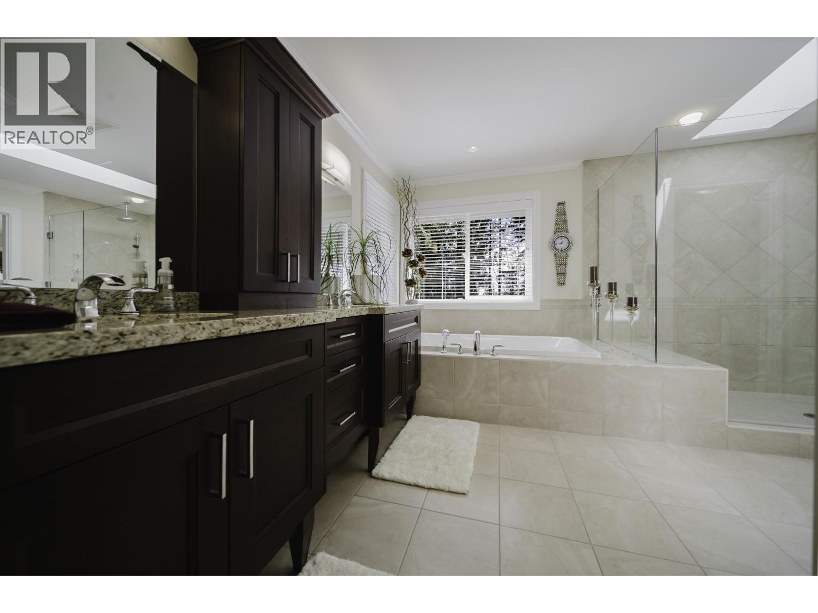 1056 Ravenswood Drive, Anmore, British Columbia  V3H 5M6 - Photo 22 - R3160079