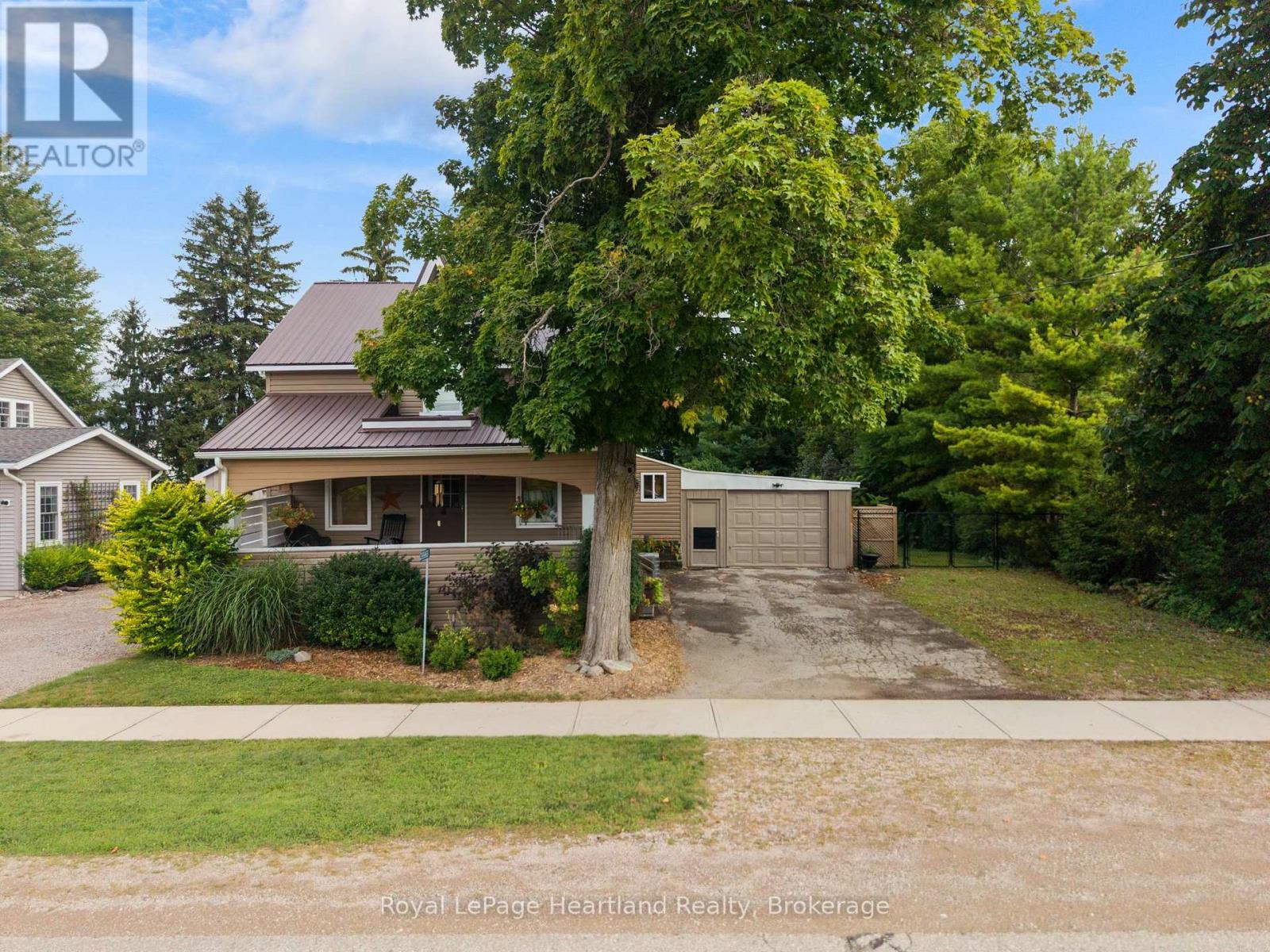 39968 Kippen Road, Bluewater (Stanley), Ontario  N0M 2E0 - Photo 2 - X13729188