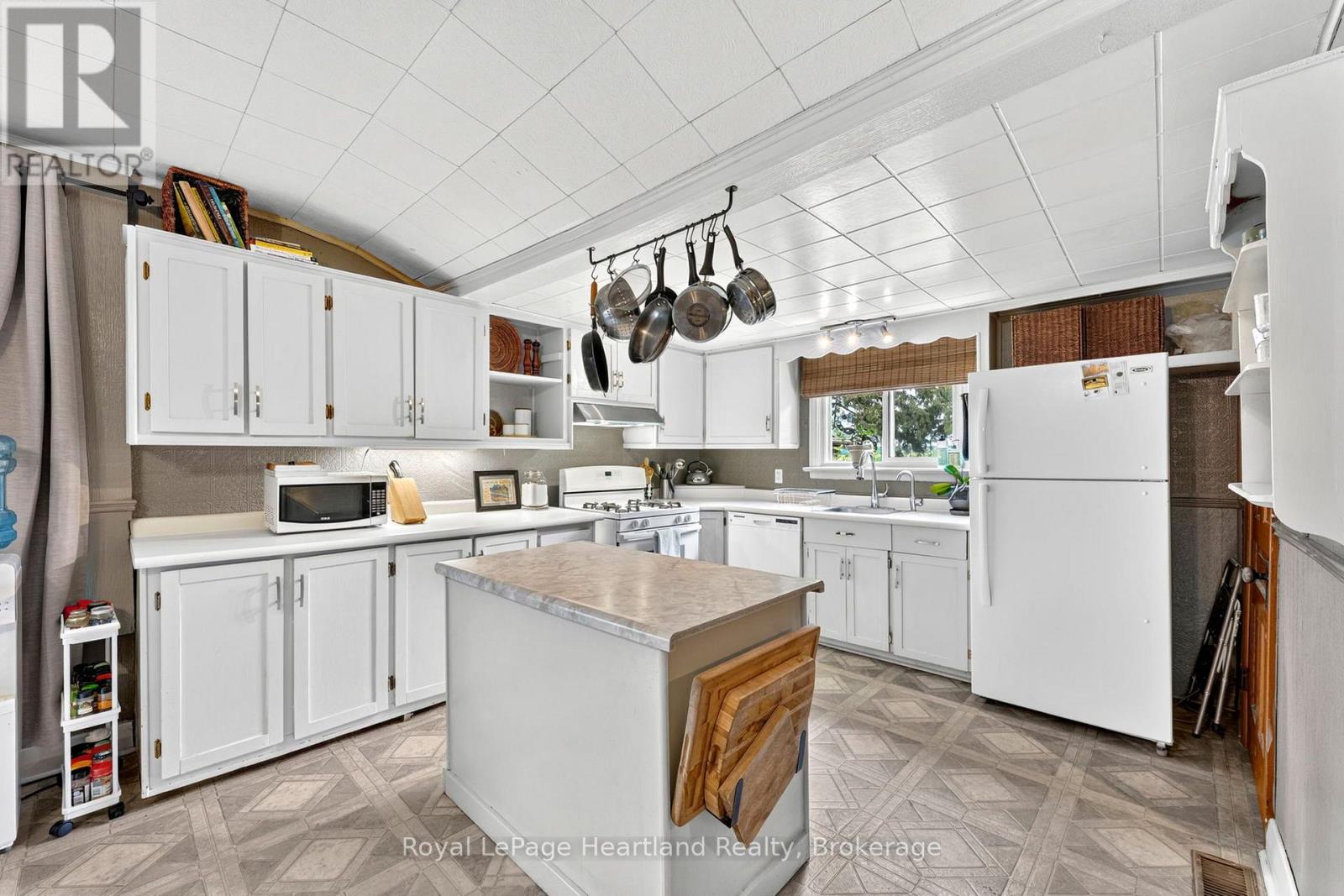 39968 Kippen Road, Bluewater (Stanley), Ontario  N0M 2E0 - Photo 20 - X13729188