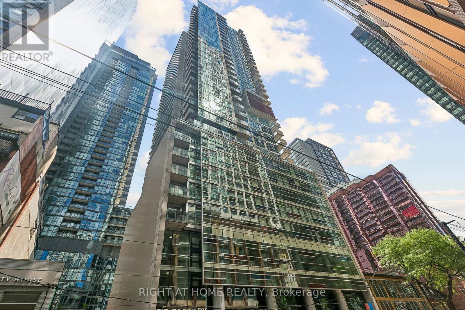 1606 - 375 KING STREET W, Toronto, Ontario