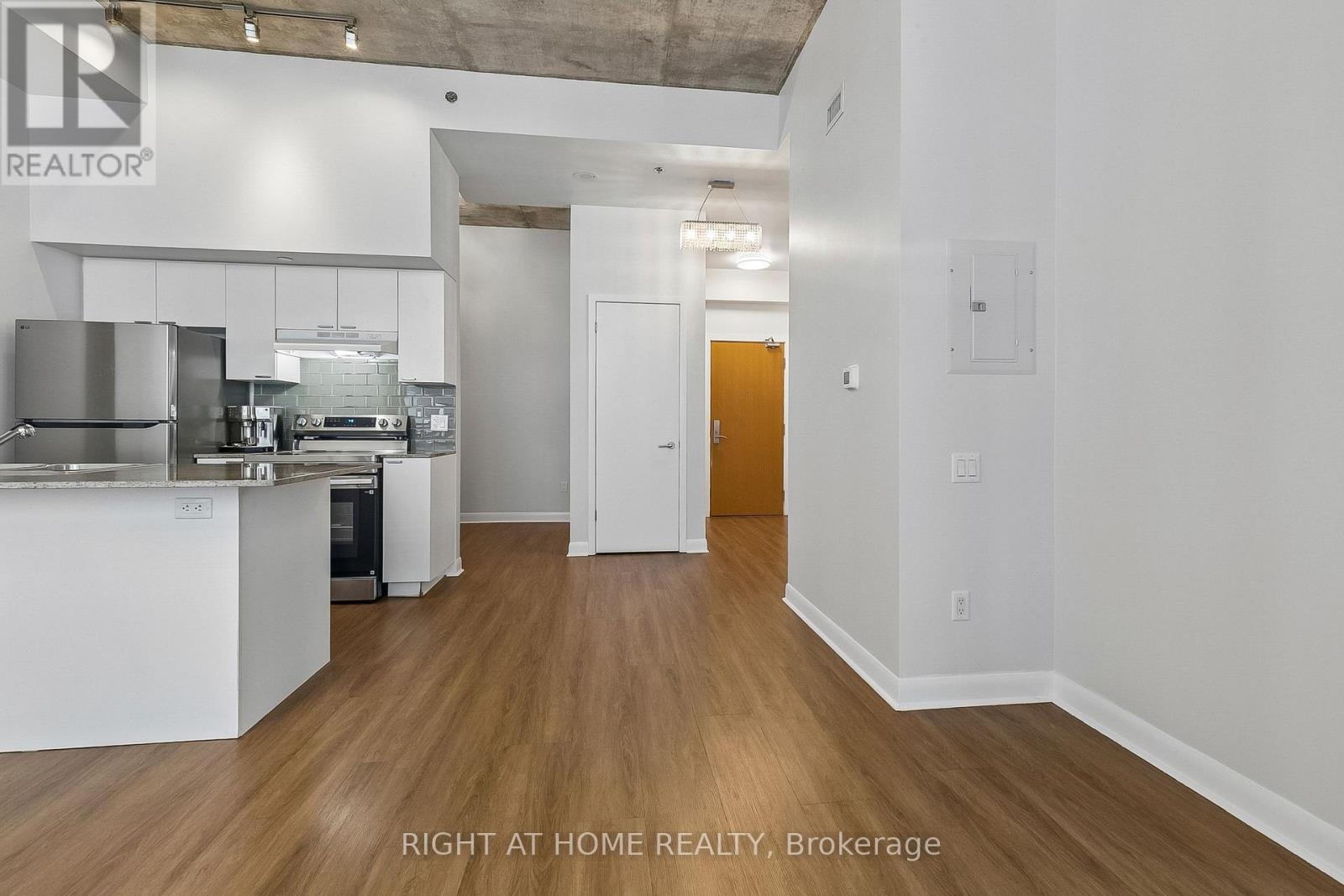 1606 - 375 King Street W, Toronto, Ontario  M5V 1K5 - Photo 13 - C13729180