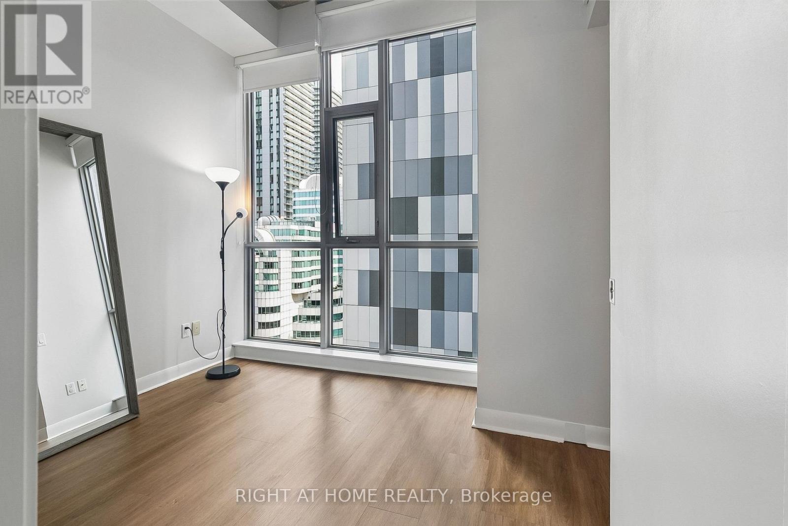 1606 - 375 King Street W, Toronto, Ontario  M5V 1K5 - Photo 18 - C13729180
