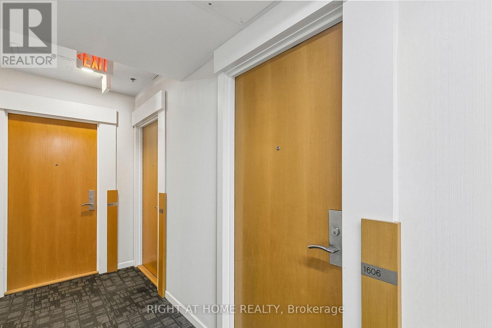 1606 - 375 King Street W, Toronto, Ontario  M5V 1K5 - Photo 2 - C13729180