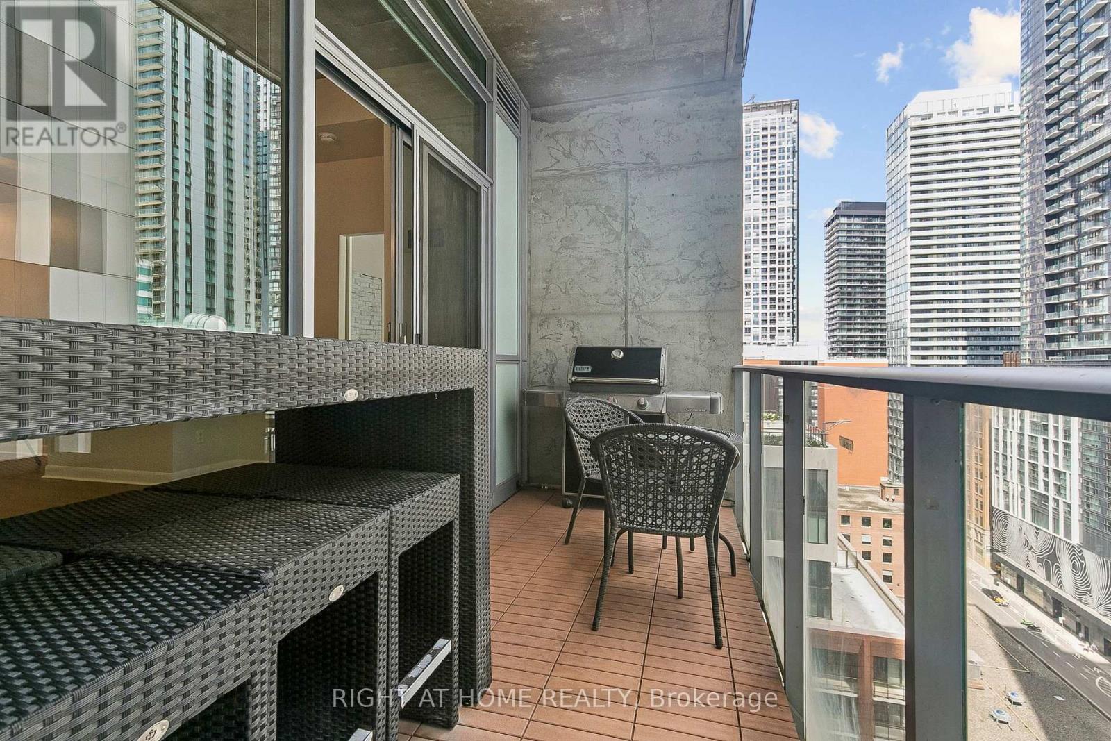 1606 - 375 King Street W, Toronto, Ontario  M5V 1K5 - Photo 26 - C13729180