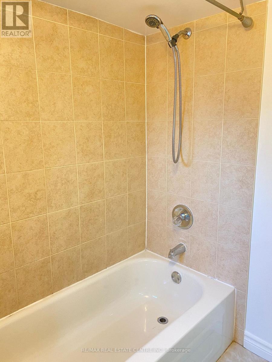 Lower - 472 Lansdowne Avenue, Toronto, Ontario  M6H 3Y3 - Photo 20 - C13729214