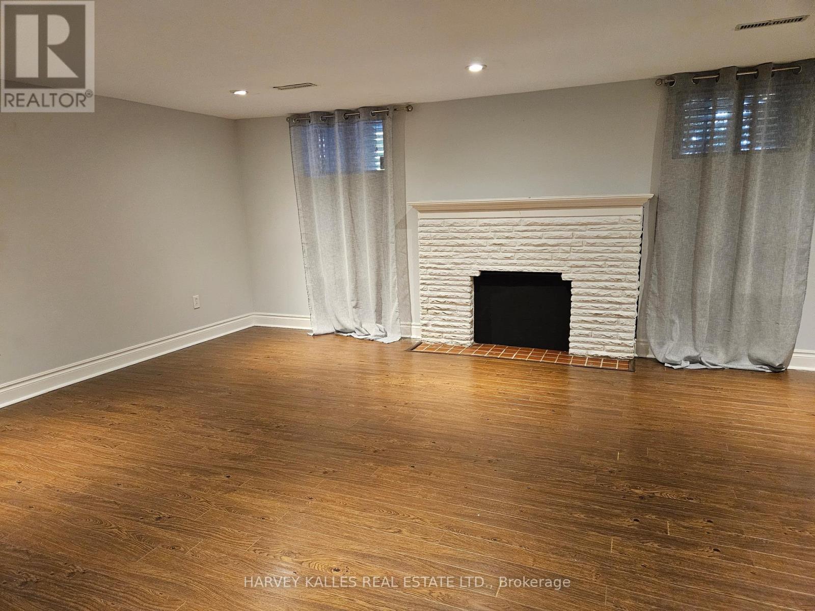 Lower - 85 Lanark Avenue, Toronto, Ontario  M6E 2G3 - Photo 5 - C13729216