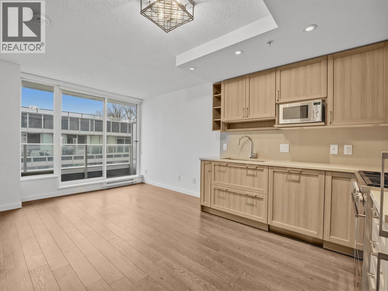 622 5665 Boundary Road, Vancouver, British Columbia  V5R 0E4 - Photo 3 - R3139051