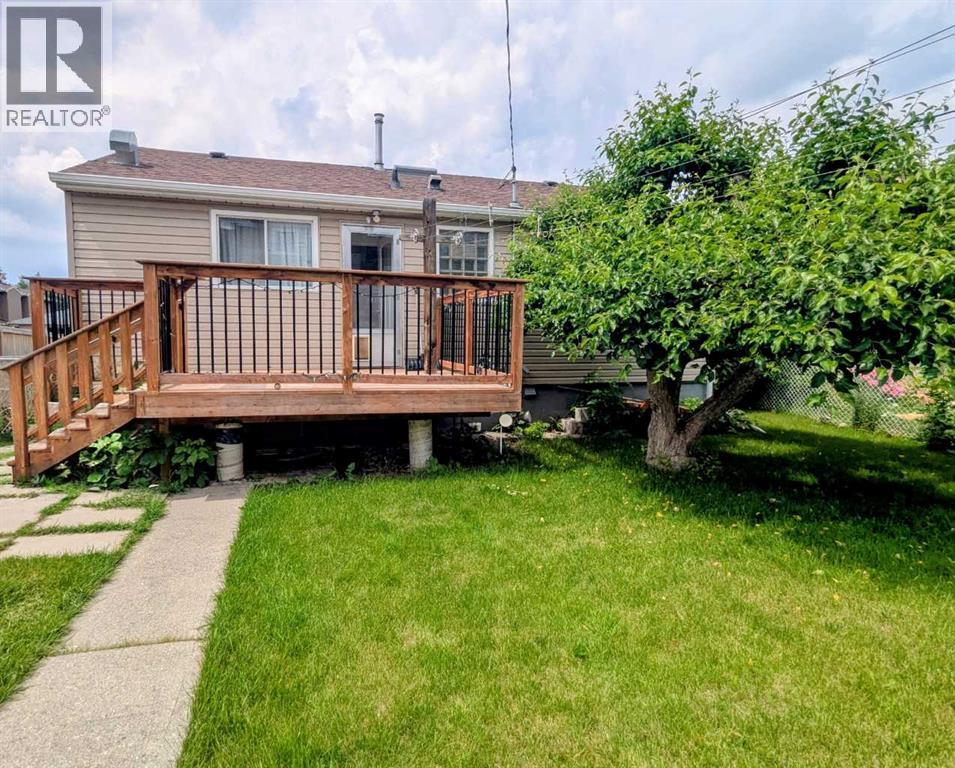 3322 Centre B Street NW, Calgary, Alberta  T2K 0V6 - Photo 3 - A2325535