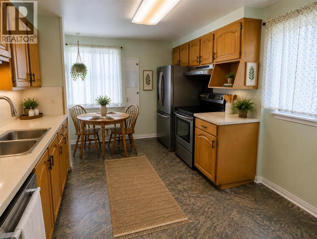 3322 Centre B Street NW, Calgary, Alberta  T2K 0V6 - Photo 5 - A2325535
