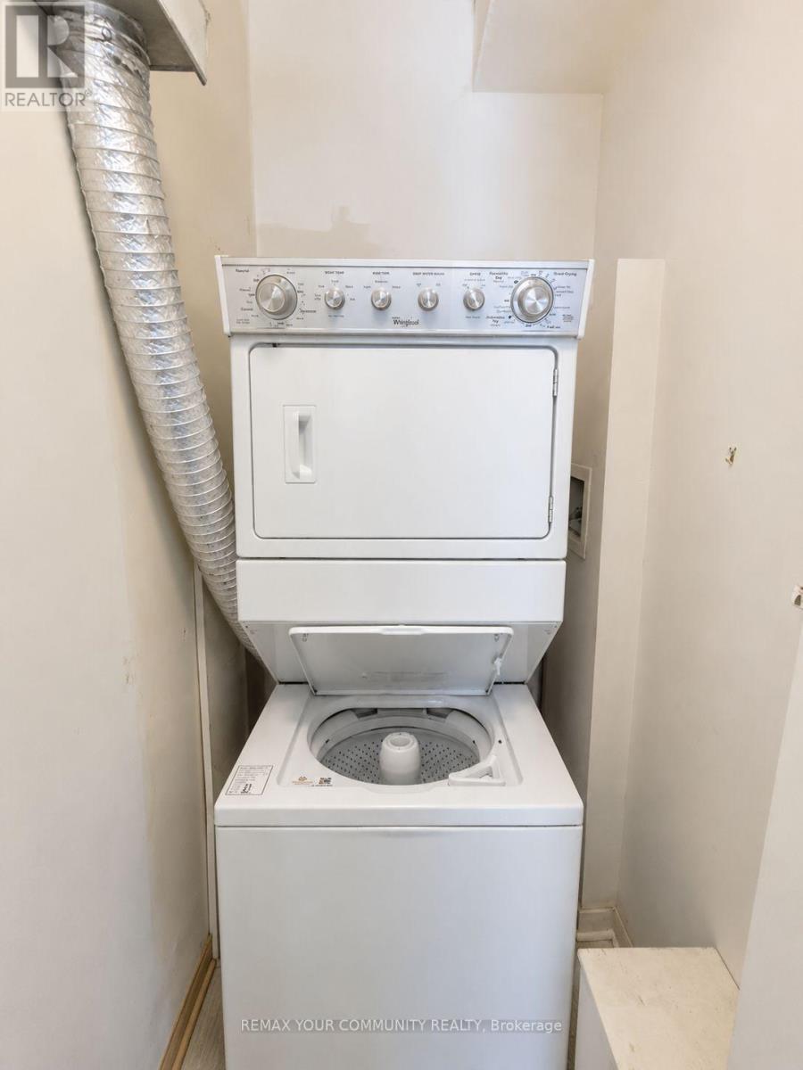 102 - 1 Center Street W, Richmond Hill, Ontario  L4C 3P3 - Photo 12 - N13729190