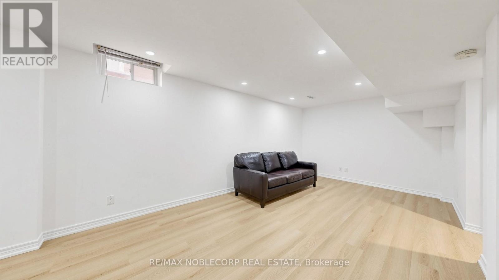 Lower - 103 Longhouse Street, Vaughan, Ontario  L4L 8E7 - Photo 10 - N13729202