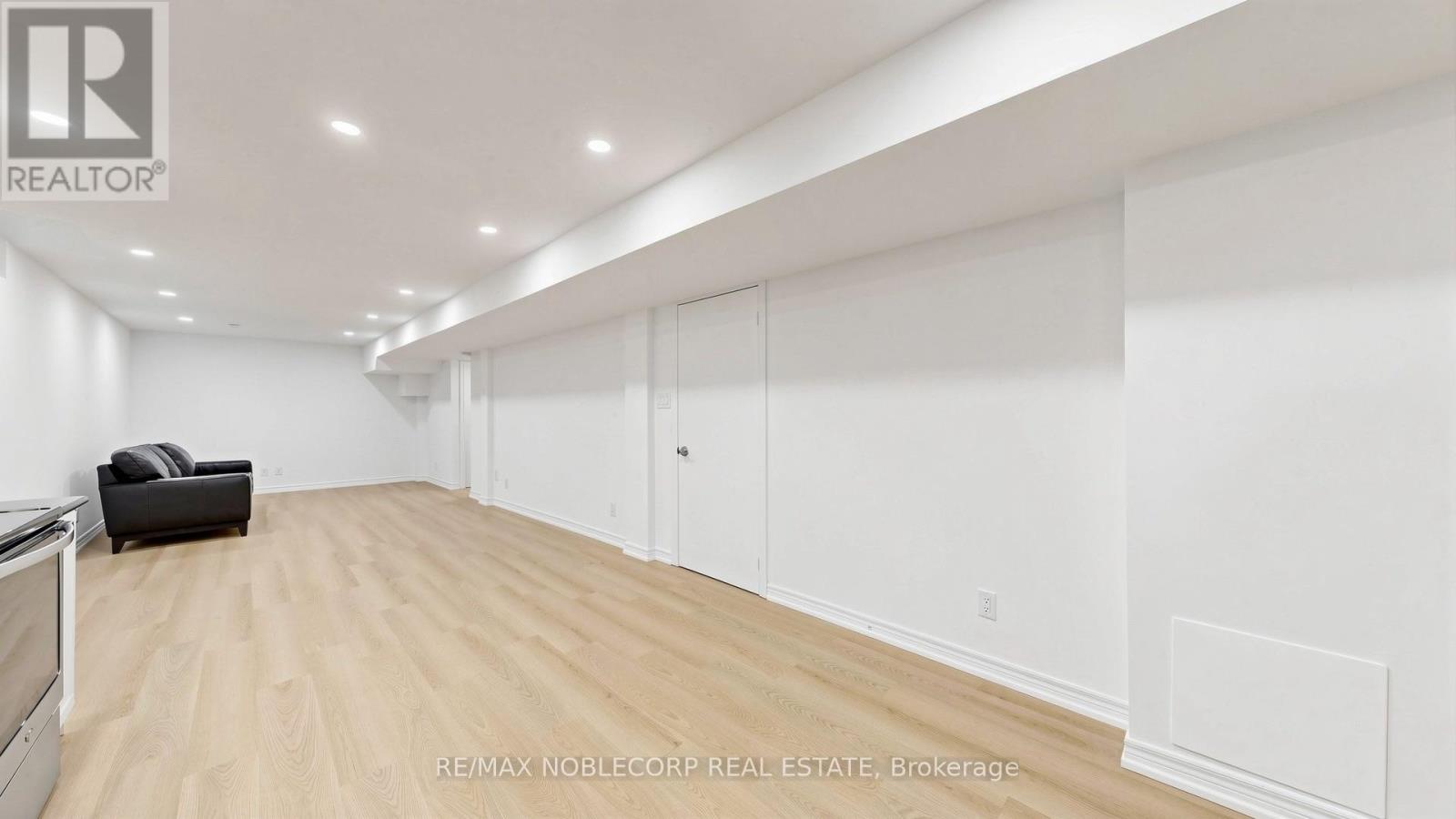 Lower - 103 Longhouse Street, Vaughan, Ontario  L4L 8E7 - Photo 11 - N13729202