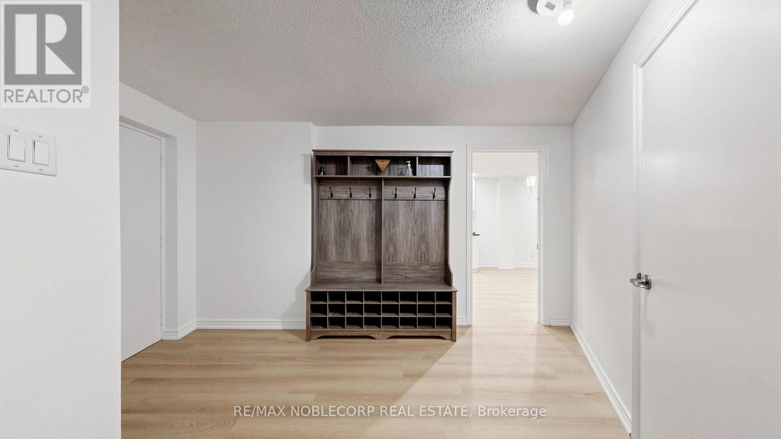 Lower - 103 Longhouse Street, Vaughan, Ontario  L4L 8E7 - Photo 17 - N13729202