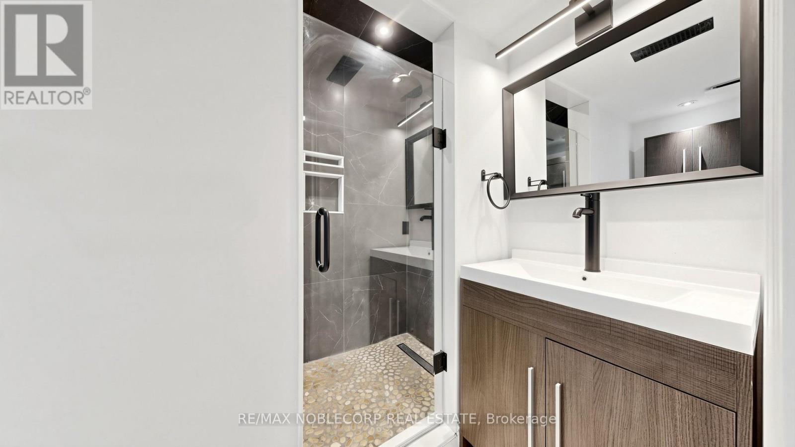 Lower - 103 Longhouse Street, Vaughan, Ontario  L4L 8E7 - Photo 19 - N13729202