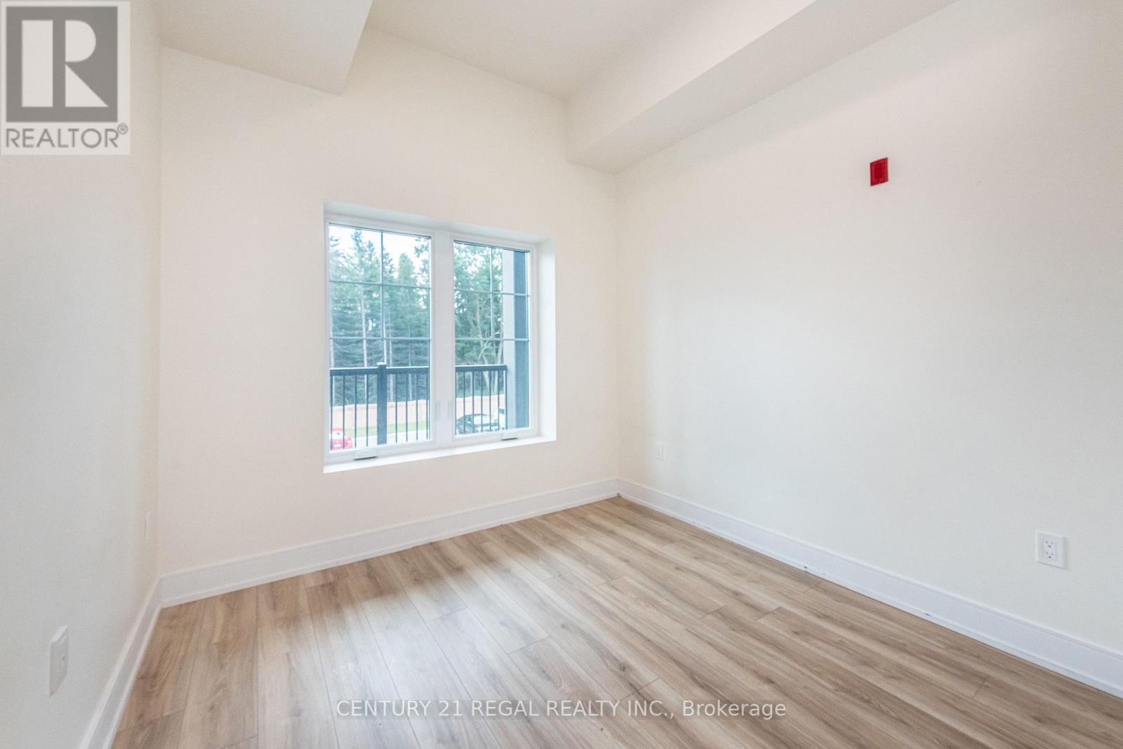 Unit 205 - 121 Mary Street, Clearview, Ontario  L0M 1G0 - Photo 17 - S13729212