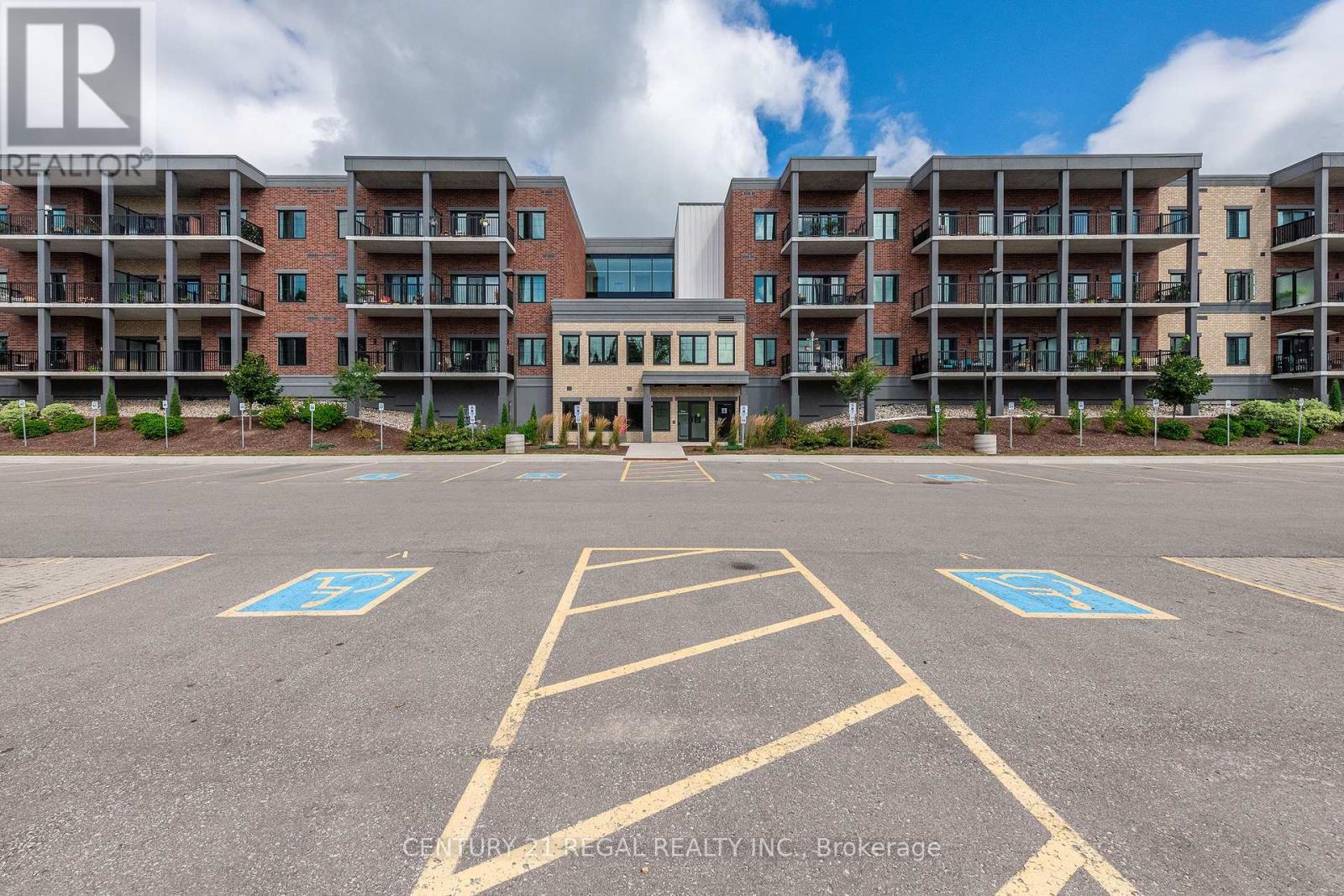Unit 205 - 121 Mary Street, Clearview, Ontario  L0M 1G0 - Photo 7 - S13729212